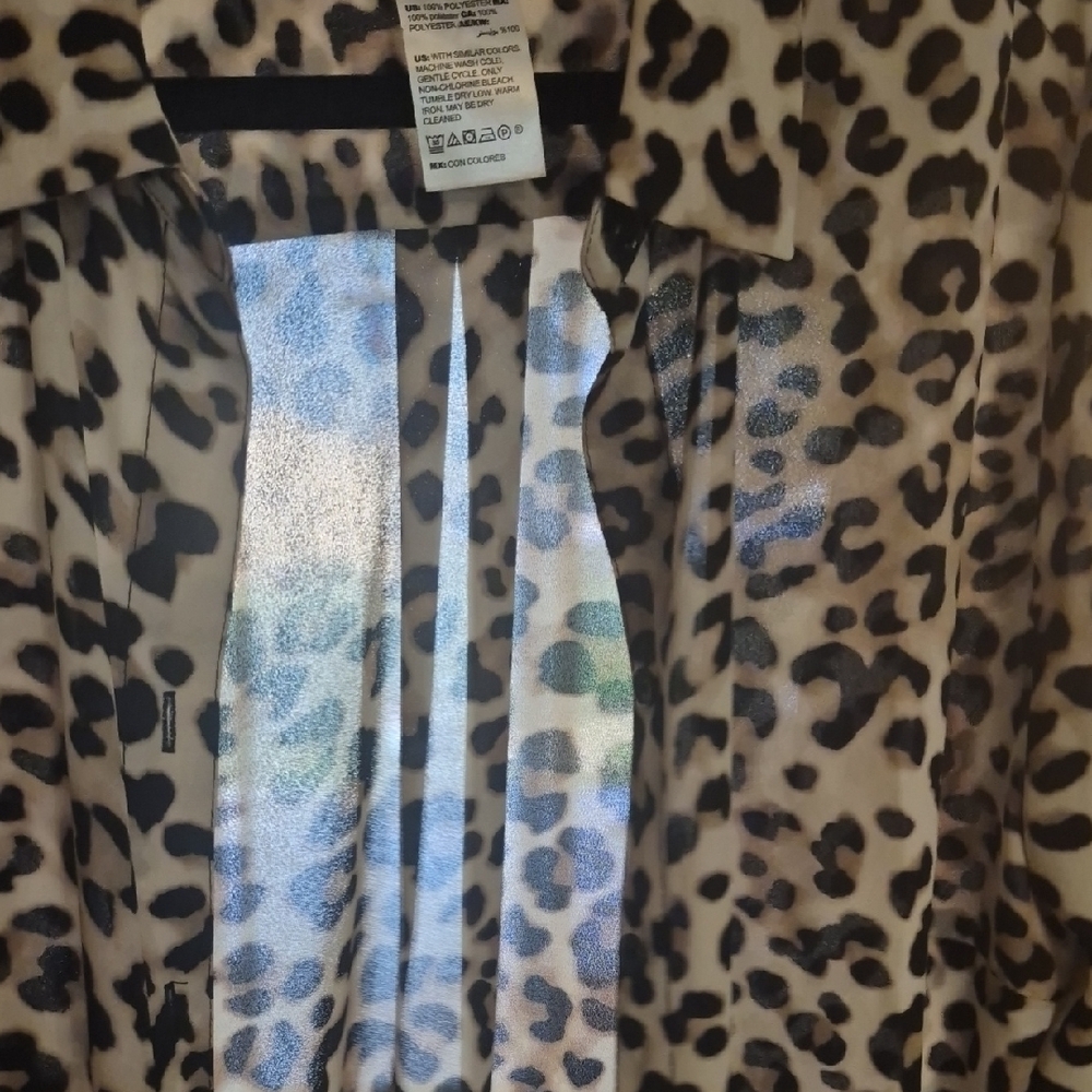 Chico's Animal Print Long Button Up Top Or Duster 41 Inches Long Size Chicos 2 - Picture 8 of 9